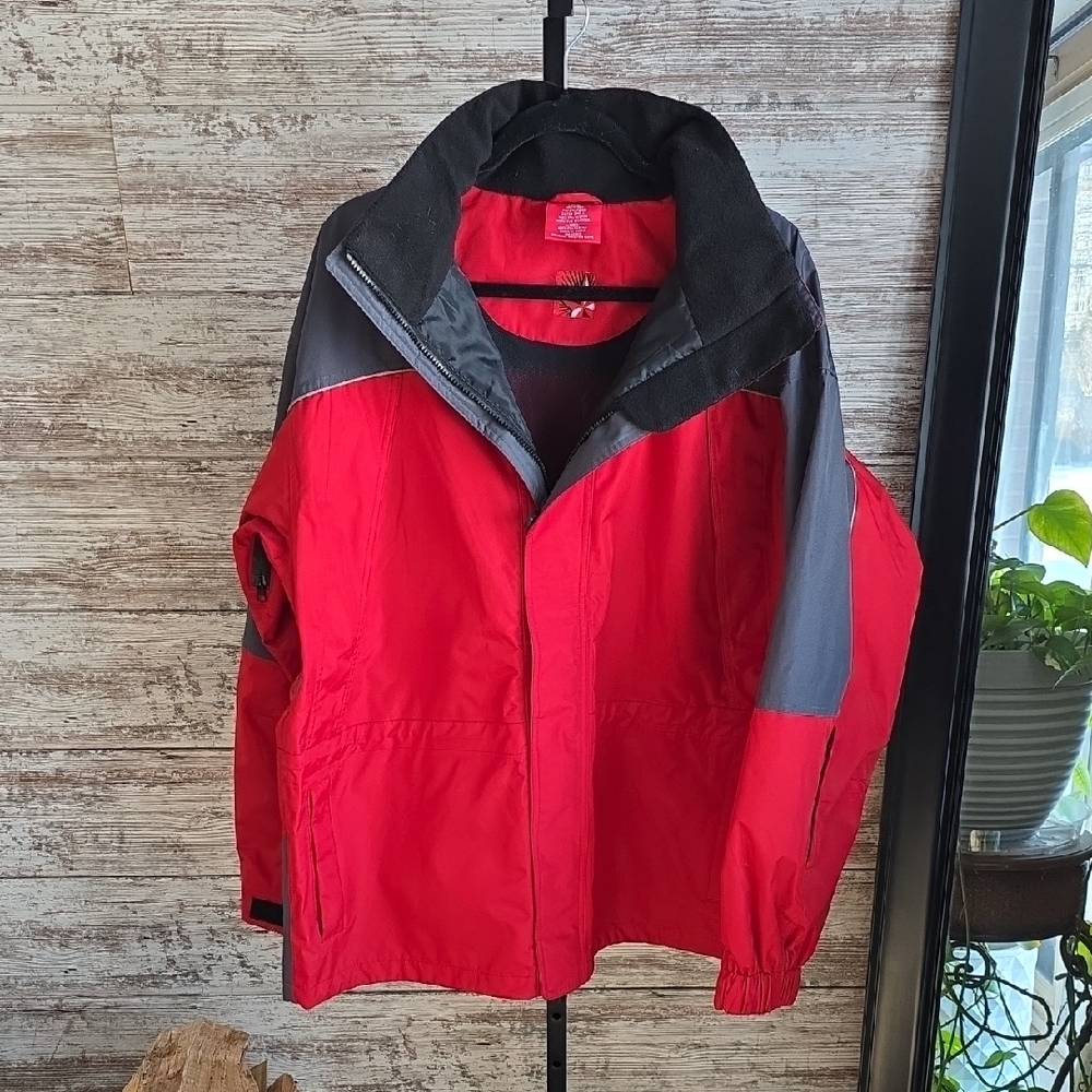 Vintage Marlboro Adventure Team Red and Black Hooded Waterproof Jacket Men Large